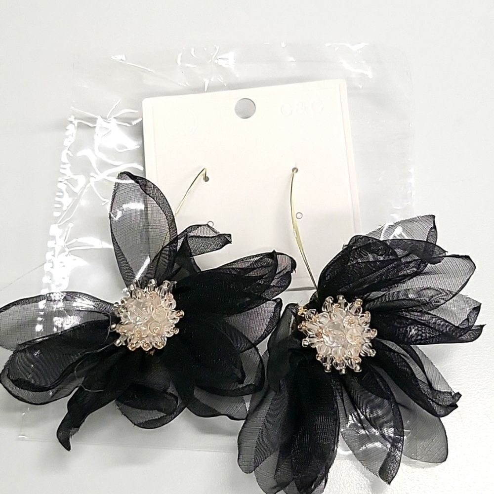 Women Big Petal Drop Large Earrings Big Flowers Dangle Earrings